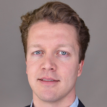 Julian Hinz headshot