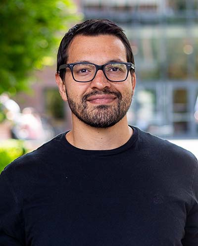 Photo of Andres Valenciano