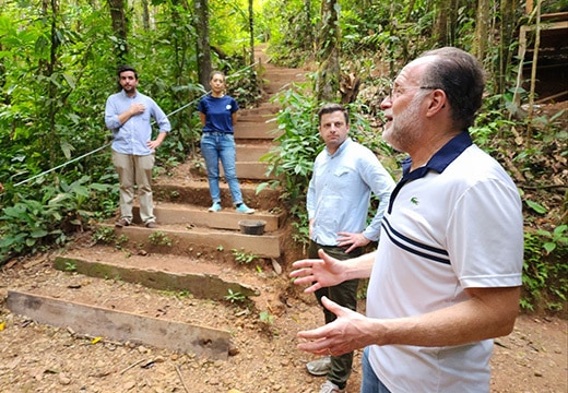 Ricardo Hausmann and research fellows in the Colombia Amazon.